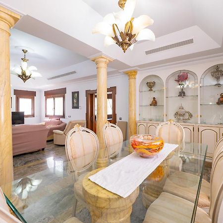 Cubo'S Villa Fina & Minigolf Included Málaga Dış mekan fotoğraf